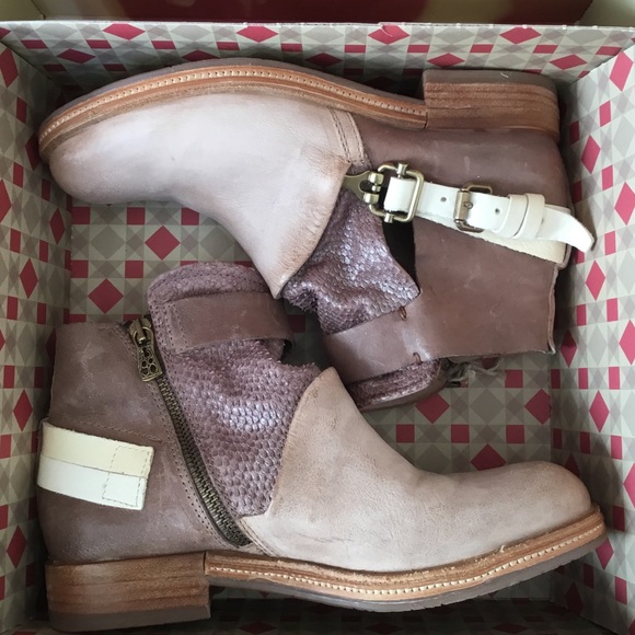 A.S.98 Ravenswood textured leather ankle boots - Picture 2 of 10